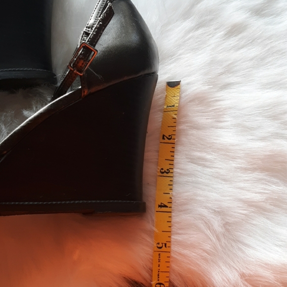 Metallic Bronze wedge sandals - Picture 5 of 8